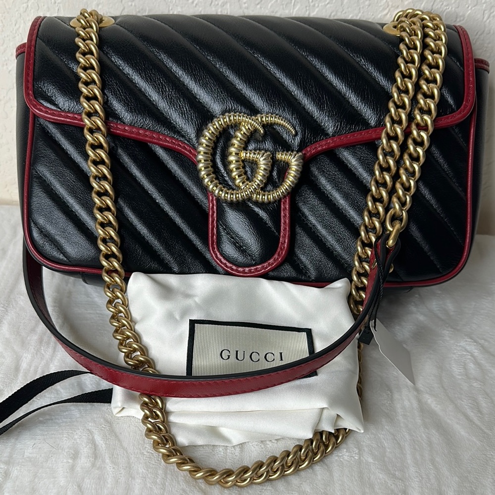 Gucci Black and Red Leather Shoulder Bag with Gold Chain